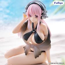 figura original super sonico 2